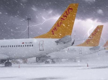 Pegasus olumsuz hava koşulları nedeniyle yarın 46 seferini iptal etti