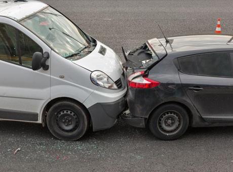 Sürücüler dikkat! Yeni trafik sigortası tutarları belli oldu: İstanbul’da 37.900 TL’lik fiyat farkı