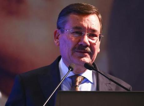 Ankara'daki su krizinin aslı ne? Melih Gökçek CNN Türk'te anlattı