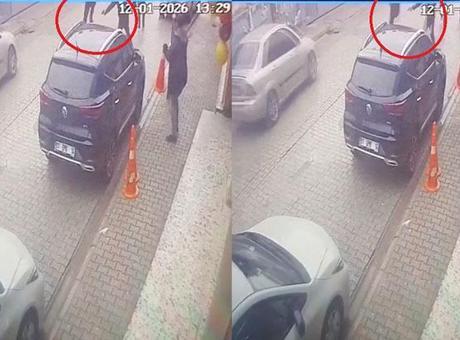 Adana’da öğretmene silahlı saldırı! Eski öğrencisinin babası ateş açtı: O anlar kamerada