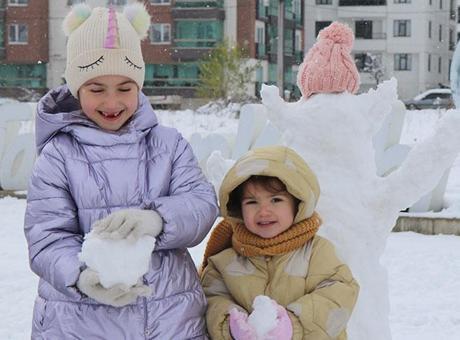Eğitime kar engeli: Kent merkezi ile 2 ilçede 14 Ocak Çarşamba günü okullar tatil edildi