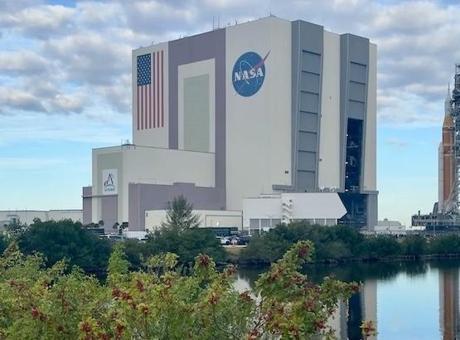 Ay'a yolculuk yakıt sızıntısı nedeniyle ertelendi: Artemis 2 ne zaman fırlatılacak?