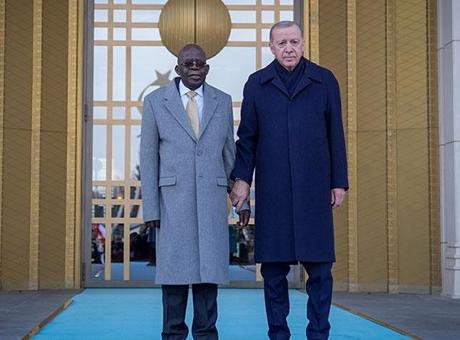 Cumhurbaşkanı Erdoğan, Nijeryalı mevkidaşı Tinubu'yu resmi törenle karşıladı