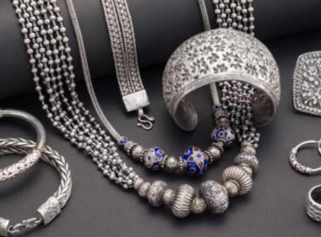 Gümüşü fiziksel olarak saklamak kolaylaşıyor! Böyle koyunca kararmıyor