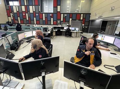 112’yi meşgul eden çağrılar şaşkına çevirdi! Gelin bohçası hazırlamak isteyen de kavanoz kapağını açamayan da aradı