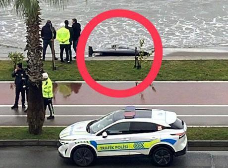 Ünye sahilinde kıyıya vuran cisim ekipleri alarma geçirdi