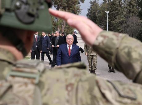 Milli Savunma Bakanı Güler, Kilis'te temaslarda bulundu