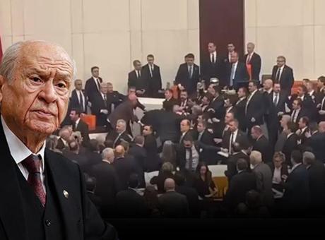 Mecliste 'Yemin' kavgası! Bahçeli'den CNN Türk'e özel açıklama: CHP neyin korkusunu yaşıyor?
