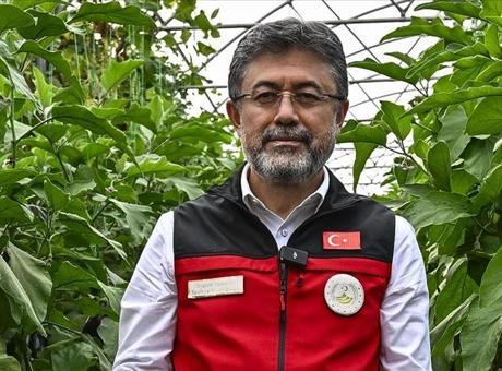 Bakan Yumaklı, sertifikalı tohum üretimi ve ihracatında yükselişin sürdüğünü bildirdi