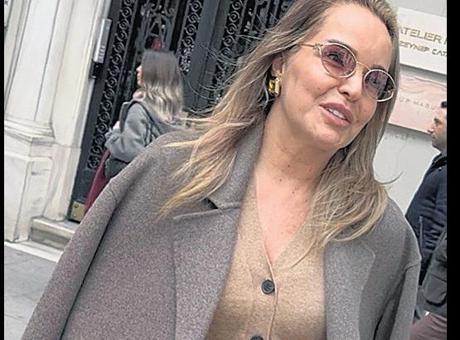 Bengü kendisini ödüllendiriyor