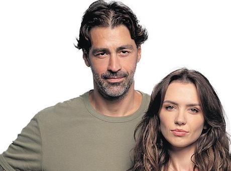 ‘Arka Sokaklar’da aşk nöbeti