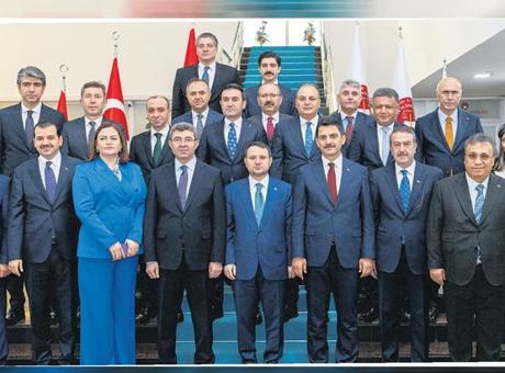 Bakan Gürlek, HSK üyeleriyle toplantı yaptı