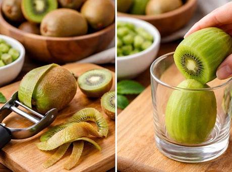 Kiviyi saniyeler içinde kabuğundan ayırıyor! Bir su bardağı işi çözüyor