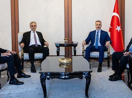 Dışişleri Bakanı Hakan Fidan, Gazze Yönetimi Ulusal Komitesi Başkanı Şaas'ı kabul etti