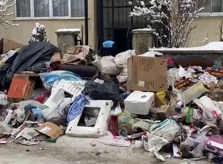 Erzurum’da bir evden tonlarca atık çıktı, mahalle 3 gün süren operasyonla rahatladı