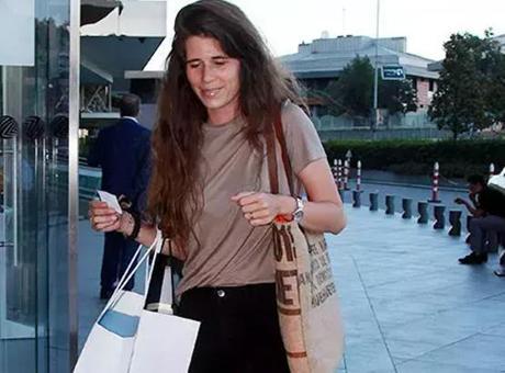 SON DAKİKA | Ünlülere uyuşturucu soruşturmasında CHP'li Lal Denizli ifadeye çağrıldı!