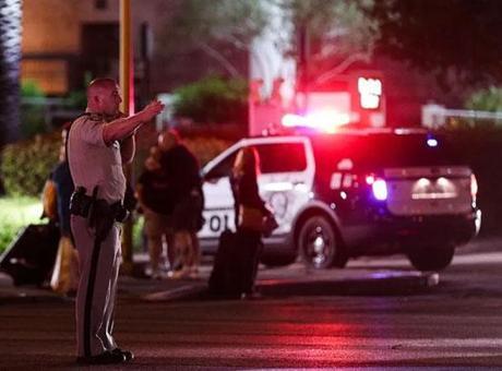 ABD'de lisedeki buz hokeyi maçı sırasında silahla ateş açılması sonucu 2 kişi öldü