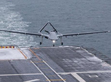 Savaş uçakları uçamadı: Bayraktar TB3 SİHA’dan kusursuz gösteri!