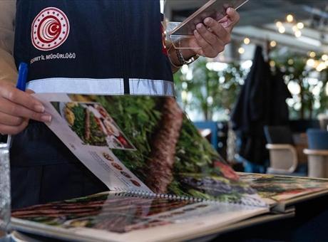 3 adet su için 600 lira ödeme aldı: Ticaret Bakanlığı para cezası uyguladı