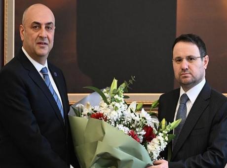 Bakan Gürlek: Barolarımızla ortak sorunlara birlikte çözüm üreteceğiz