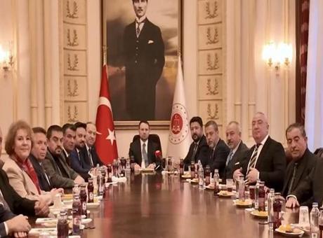 Bakan Gürlek, Nevşehir Valisi Ali Fidan ve beraberindeki heyeti ile görüştü