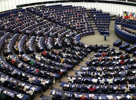 Avrupa Parlamentosu, AB-ABD ticaret anlaşması çalışmalarını ve oylamasını askıya aldı