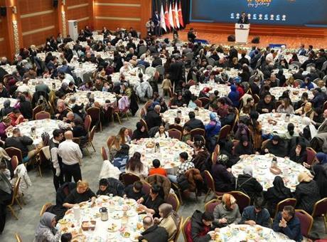 AK Parti İstanbul İl Başkanlığı'nda 'Komşuluk İftarı' düzenlendi