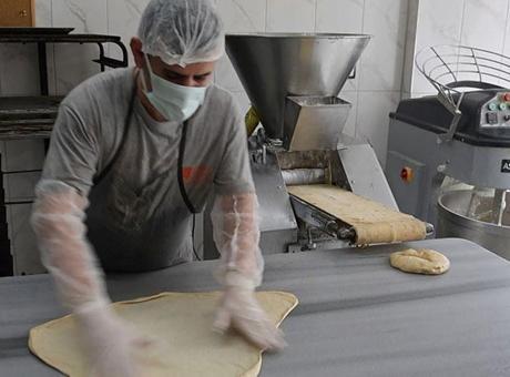 Ramazan pidesine rakip! Tadına bakan vazgeçemiyor: 150 liradan satılıyor