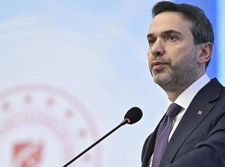 Bakan Bayraktar'dan 18 Mart Çanakkale Deniz Zaferi paylaşımı