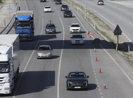 İçişleri duyurdu: Bayramda ağır tonajlı araçlara kısıtlama