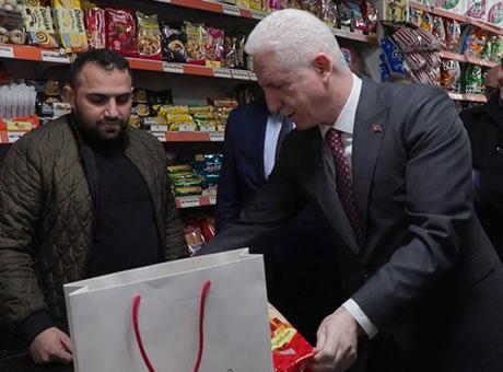 İstanbul Valiliği 'Zimem defteri' geleneğini sürdürüyor: 73 milyon lira borç kapatıldı