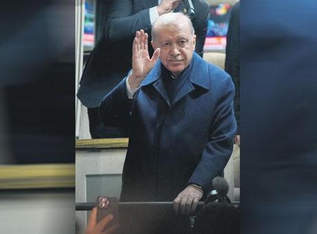 Cumhurbaşkanı Erdoğan’dan Ramazan Bayramı mesajı: Türkiye güvendedir emin ellerdedir