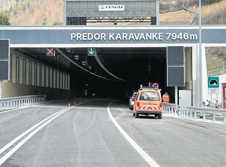 ‘Stratejik’ tünelde Türkler alkışlandı