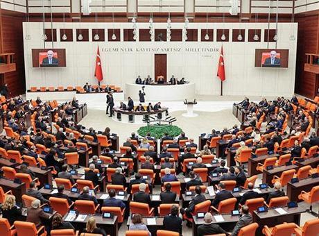 Doğum izni ve sosyal medya düzenlemesi bayram sonrası Meclis'e geliyor