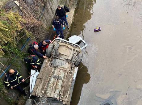 Giresun’da feci kaza! Araç dereye devrildi: 3 ölü