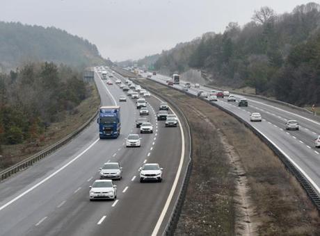 Bayram tatili dönüşünde Anadolu Otoyolu'nda akıcı yoğunluk