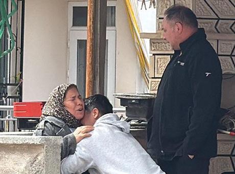 Antalya’da genç adam yatağında ölü bulundu! Annenin feryadı yürek dağladı: Anacığım kalk, torunun geliyor