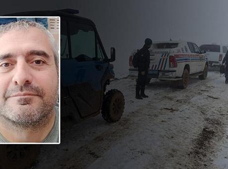 Kayıp dağcıdan iz bulundu! Çukur kazıp geceyi içinde geçirmiş