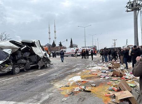 Freni patlayan kamyon ortaklığı savaş alanınan çevirdi