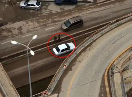 Kırıkkale’de film gibi kaçış! Ters yöne girip kamyonetle kaçtı, dronla yakalandı