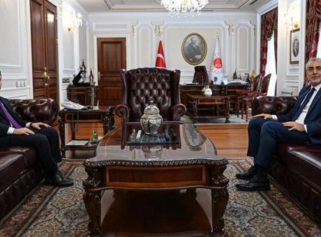 Adalet Bakanı Gürlek, Çalışma ve Sosyal Güvenlik Bakanı Işıkhan ile bir araya geldi