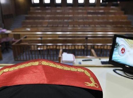 Eski savcı Cengiz Çallı'ya rüşvet almak ve gizliliği ihlal suçlarından dava! ‘Para’ yazışmaları ortaya çıktı