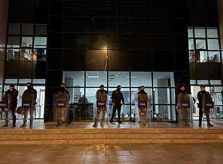 Marmaris'te belediyeye rüşvet soruşturması! 3 kişi gözaltına alındı