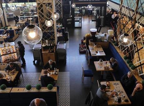 Kafe ve restoranlarda sistem değişiyor: Kurala uymayan yandı