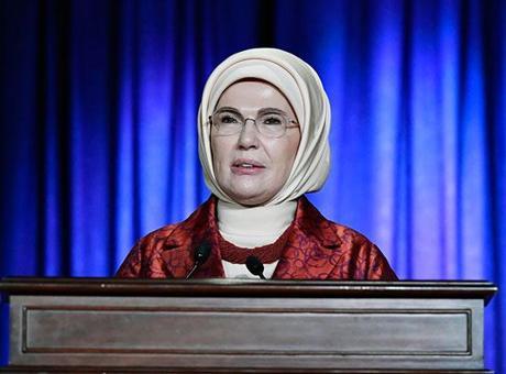 Emine Erdoğan: 2,3 milyar ton gıda tüketilmeden kaybediliyor