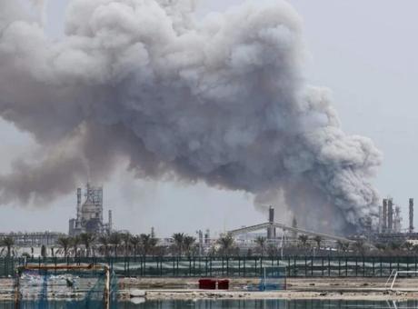 Kuveyt'te su arıtma tesisine saldırı! İran 'sahte bayrak' dedi