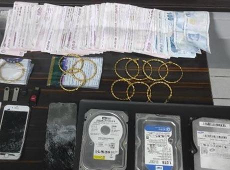 Sahte 'başkomiser' engelli annesini hedef aldı! 1.8 milyonluk altın vurgunu