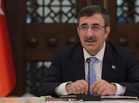 Cumhurbaşkanı Yardımcısı Yılmaz'dan akaryakıt fiyatlarıyla ilgili açıklama