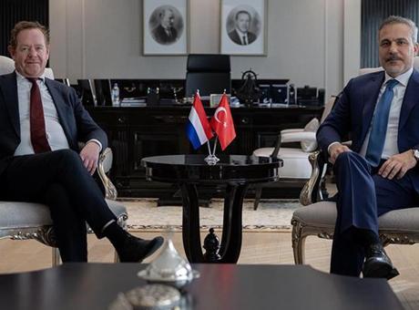 Barış için diplomasi trafiği