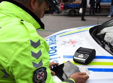 Trafikte kavga eden 2 sürücüye 360 bin lira ceza!